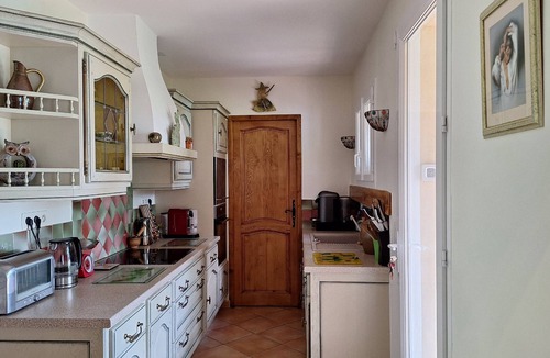 Cruis Villa | Maison Avec Grand Jardin et Piscine