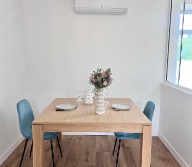 Le Blanc Apartment | Maison avec grand jardin en centre ville
