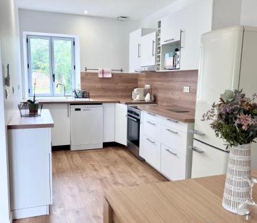 Le Blanc Apartment | Maison avec grand jardin en centre ville