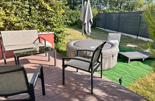 Sarthe House | Maison avec jacuzzi proche circuit 24h et Boulerie Jump