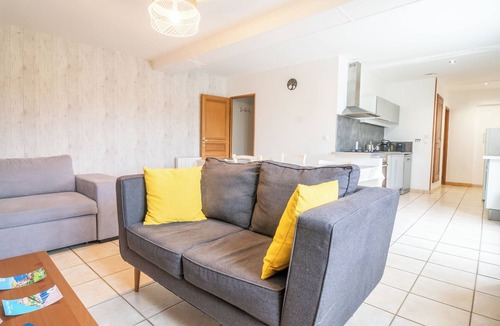 La Chapelle sur Vire Cottage | Maison Avec Jacuzzi sur Votre Terrasse et Accès à la Piscine du Domaine