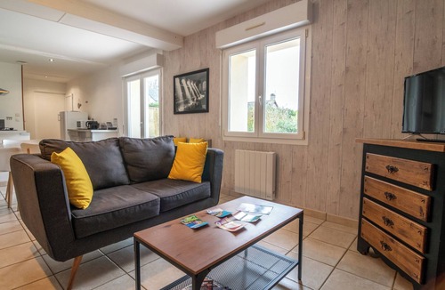 La Chapelle sur Vire Cottage | Maison Avec Jacuzzi sur Votre Terrasse et Accès à la Piscine du Domaine
