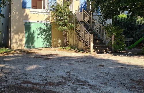 Montelimar House | Maison Avec Jardin Clôt