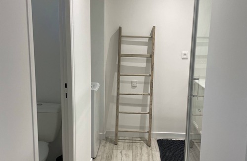 Labruguiere House | Maison Avec Jardin + Terrasse