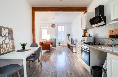 Commentry House | ✦ Maison avec jardin - Plaza Verde✦