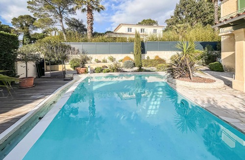 Valescure House | Maison Avec Piscine 1