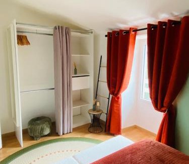 Chasnais House | Maison avec piscine , à 20min de l'océan