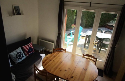 Brem Sur Mer House | Maison avec piscine commune à 800m de la plage