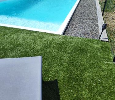 Troche House | Maison avec piscine