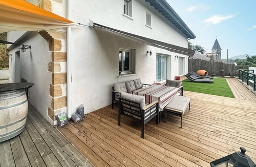 Ayherre House | Maison avec piscine interieure