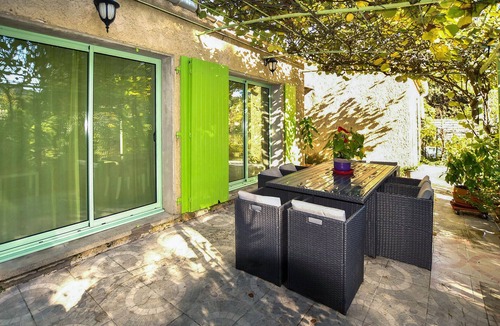 Mondragon House | Maison avec piscine privative