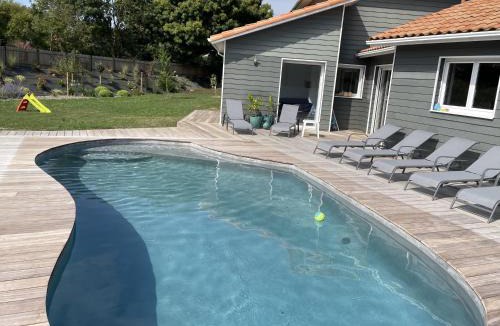 Pornic House | Maison avec piscine pour 8 adultes - 2 enfants