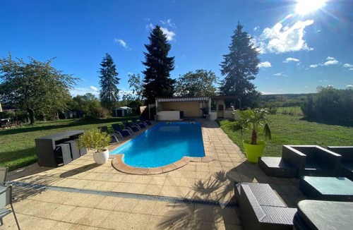 Cepoy Villa | Maison avec piscine, sauna, spa