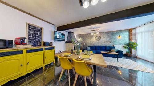 Lissac-sur-Couze Apartment | Maison Avec Spa et Sauna Privé