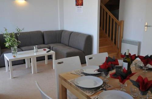 Carla-Bayle Other | Maison avec Terrasse, 2 Chambres, 4 Pers. - API-1-52-1368