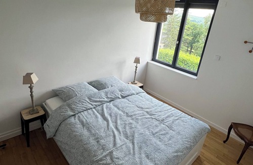 Lissac-sur-Couze House | Maison Avec vue sur le lac du Causse