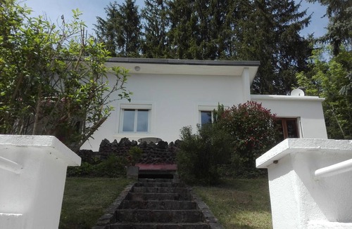 Aydat House | MAISON AYDAT AUVERGNE BORD DE LAC AYDAT