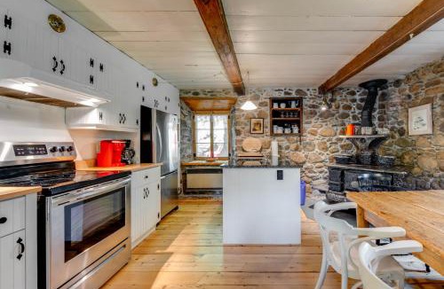 Saint Ferreol les Neiges Ski Chalet | Maison Bilodeau Ethier - 5 chambres - 13 personnes