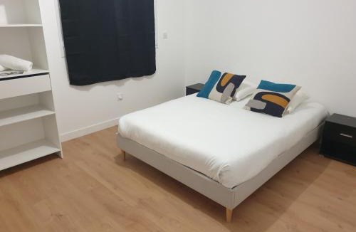 Saint-Jean-de-Thurigneux House | MAISON B