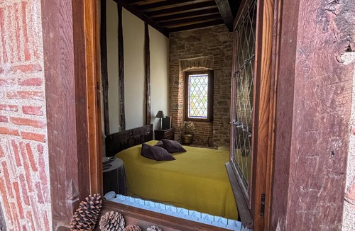 Cordes-sur-Ciel Bed & Breakfast | Maison Bakéa