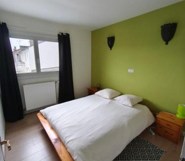 Chateauroux House | Maison Balzac - 7 personnes quartier calme