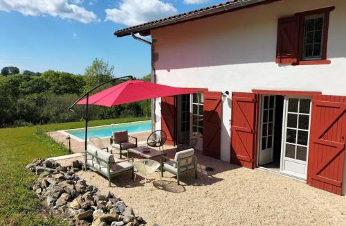 Souraide House | Maison basque de charme avec piscine