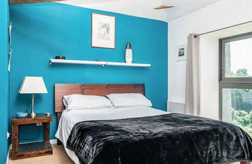 Beauville Villa | Maison Beaucharme - Three Bedroom Villa, Sleeps 6