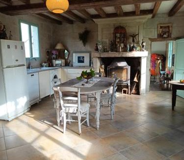 Rigny-Usse House | maison belle au bois dormant