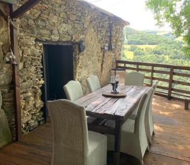 Requista House | Maison belle vue