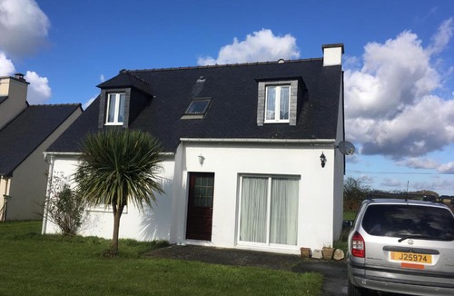 Tredias House | Maison Blanc