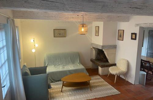 Beaumont-en-Auge House | maison bleue