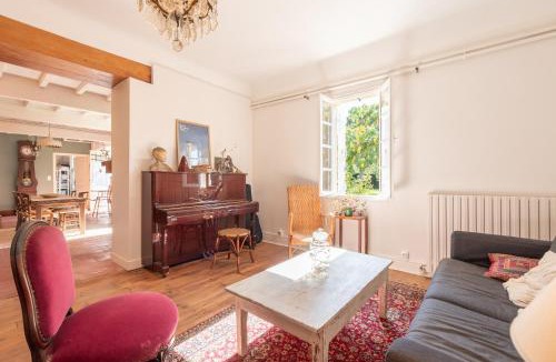 Malabat House | Maison Blousson, Longère gersoise