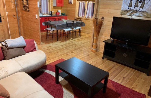Hautefage-la-Tour House | Maison Bois Isolée, Climatisée, Entièrement Équipée Avec Piscine/Jardin Arboré