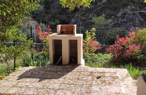 Asperjoc House | Maison Bord de la Volane , Accès Privé à la Rivière Pour Baignade