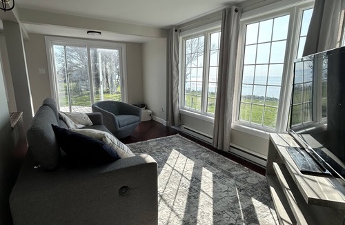 Rimouski House | Maison Bord de Leau