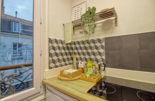 Enghien-les-Bains Apartment | Maison Boueno II - Guest house 15' from Paris Center