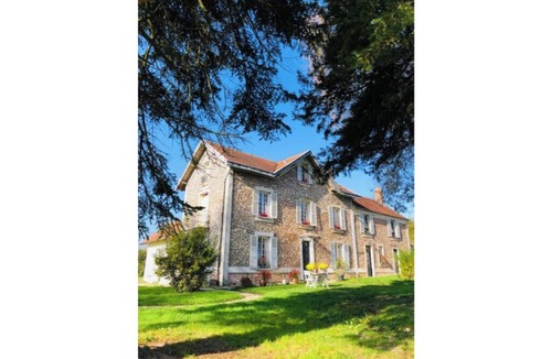 Jouy-sur-Morin House | Maison bourgeoise 12 persons+Apartment 4 persons