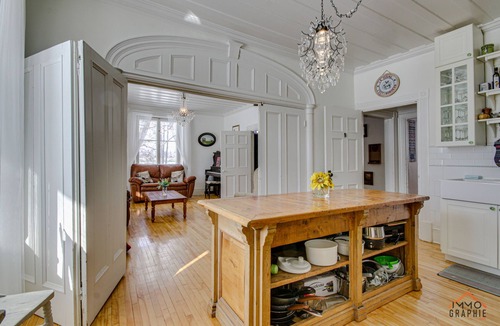 Mauricie House | Maison Jacques: on the Sainte-Anne River