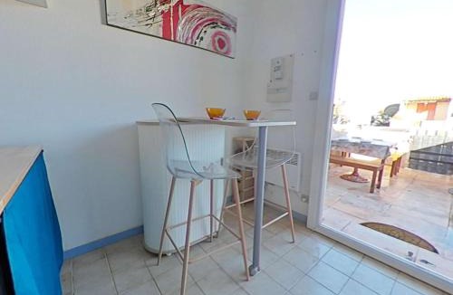 Leucate Apartment | Maison cabine mezzanine 4 couchages PORT LEUCATE NATURISME PL070-073