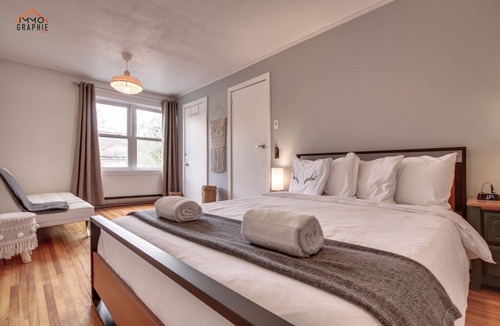 Saint-Jean-des-Piles Bed & Breakfast | Maison Cadorette