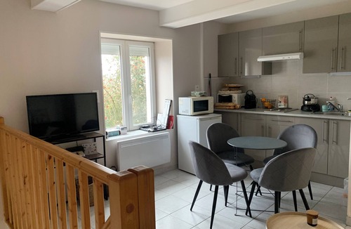 Chateau-Chinon House | Maison Calme & Paisible Avec vue