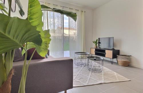 Montboucher-sur-Jabron Apartment | Maison calme-golf