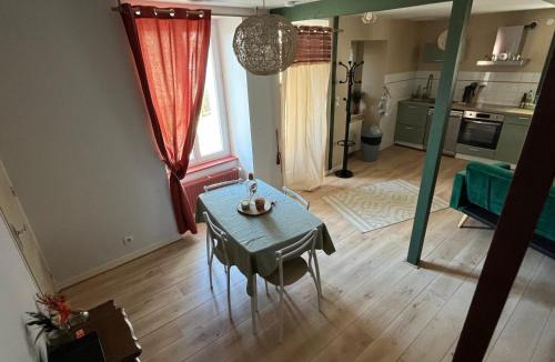 Allassac House | Maison calme à Allassac