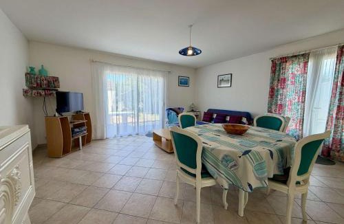 La Bree-les-Bains House | Maison calme 3 pièces, jardin clos, animaux admis à La Brée-les-Bains - FR-1-246A-220