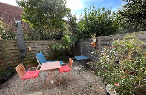 Ouistreham House | Maison calme avec terrasse - Calypso