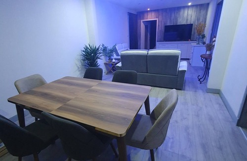 Longvic House | Maison Calme