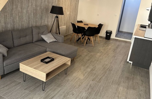 Beaumont-sur-Sarthe House | Maison Calme