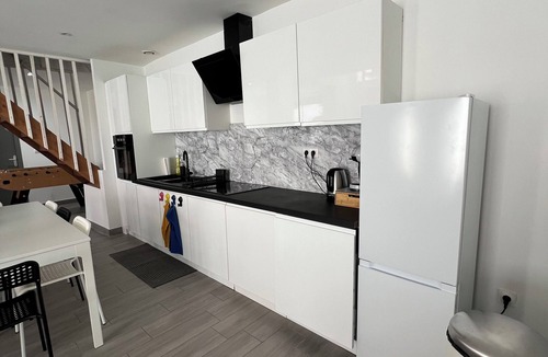 Anzin House | Maison calme missions pro - 2 workspaces - Private parking lot - Valenciennes