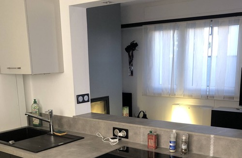 Robertsau House | Maison Calme Proche du Centre Dans Quartier Résidentiel