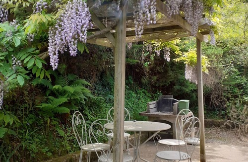 Lagarde House | Maison Camille - Cozy Cottage 10 min from Lourdes, Terrace, Fireplace, Private Parking